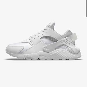 Nike Air Huarache Sneaker White Size 11 318429-111
